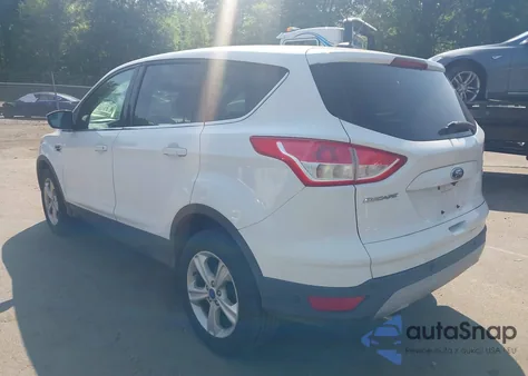 2013 Ford Escape Se z USA, uszkodzony, nr VIN 1FMCU9GX8DUD56828